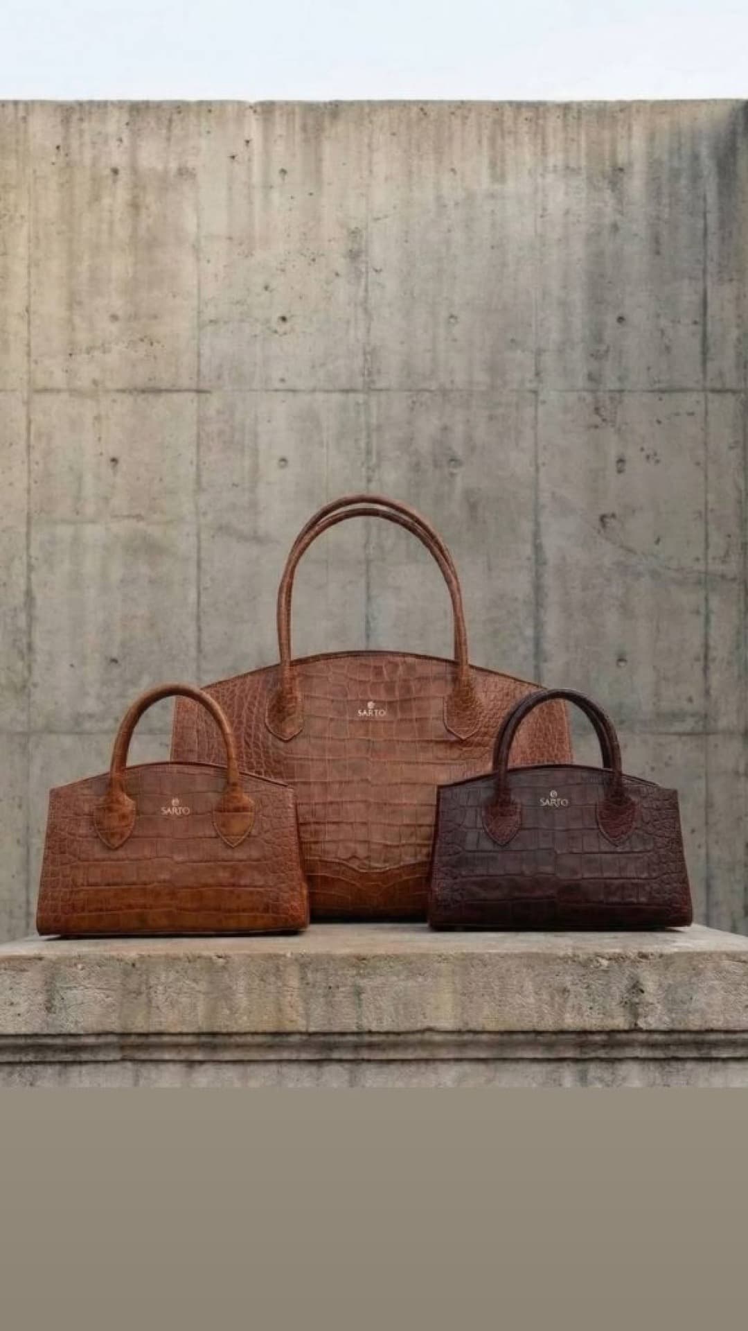 Мастер за работой в мастерской Iren Sarto